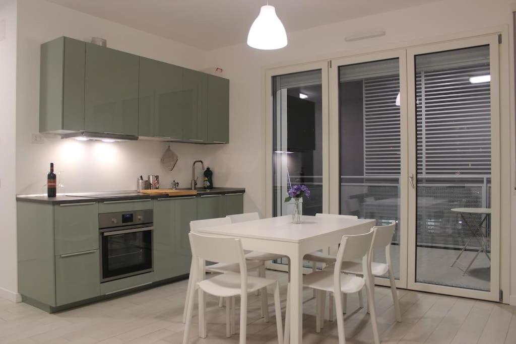 Luxury 3 Bedroom Apartment 100 Mq Next To Rho Fiera And San Siro ميلان المظهر الخارجي الصورة