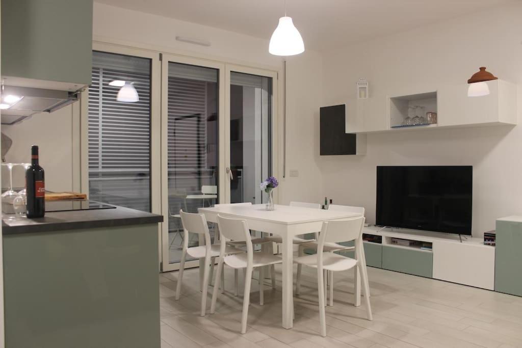 Luxury 3 Bedroom Apartment 100 Mq Next To Rho Fiera And San Siro ميلان المظهر الخارجي الصورة