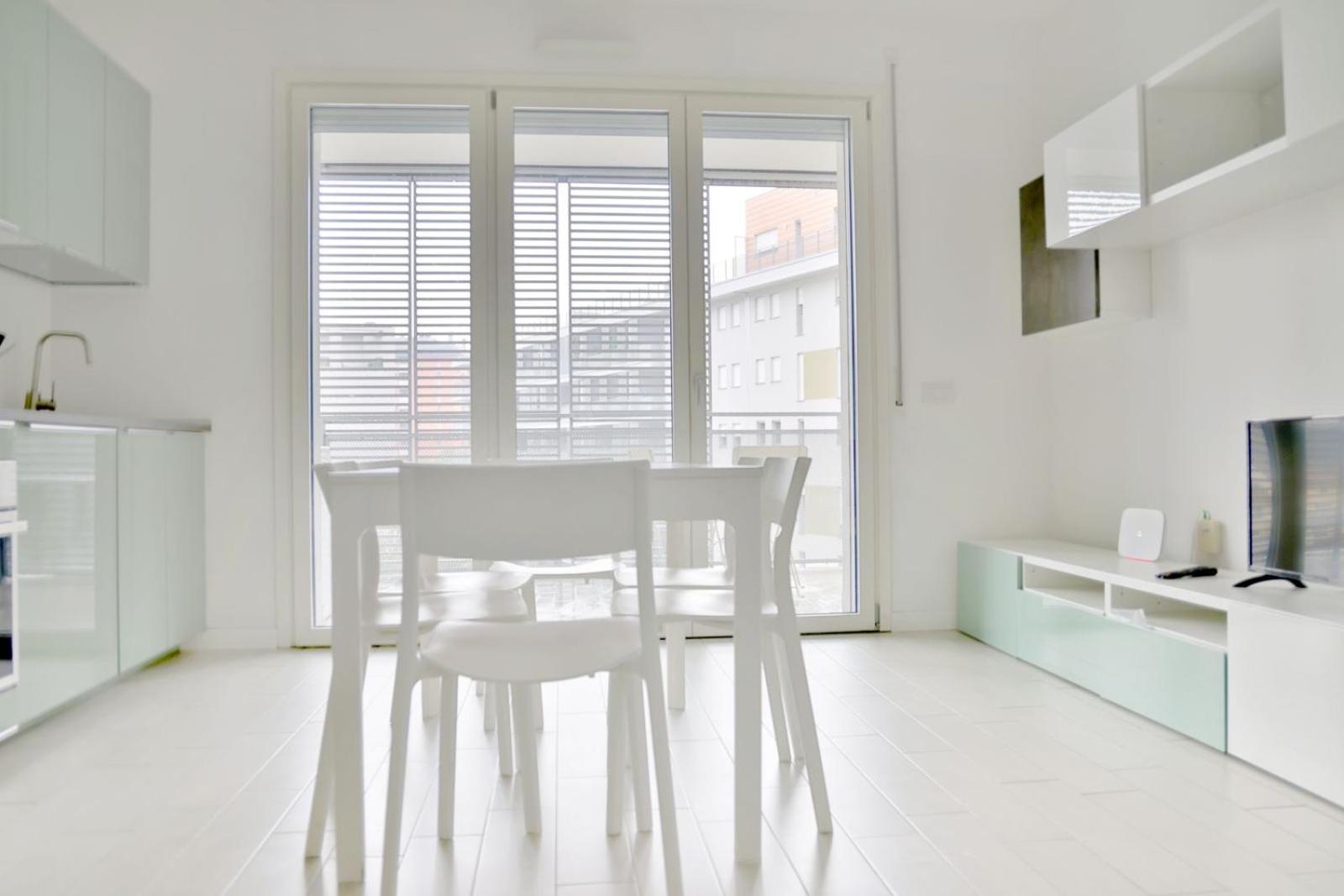 Luxury 3 Bedroom Apartment 100 Mq Next To Rho Fiera And San Siro ميلان المظهر الخارجي الصورة